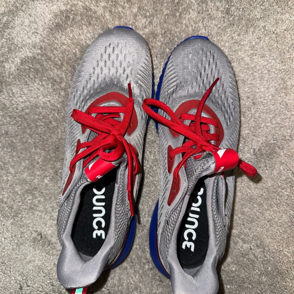 Adidas AlphaBounce Running Shoes – Men’s Size 7 / Women’s Size 8